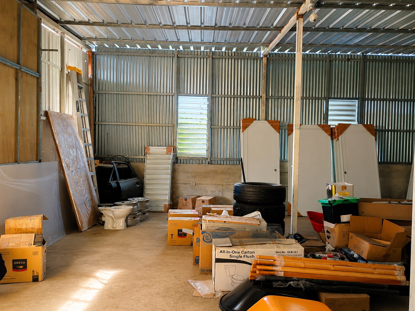 Área interior para inventario y materiales